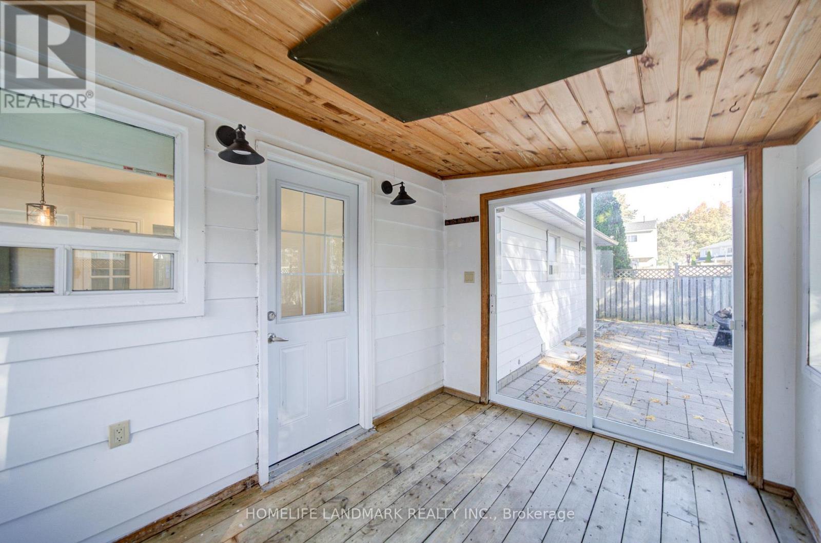 7 Huron Street Property Photo 22