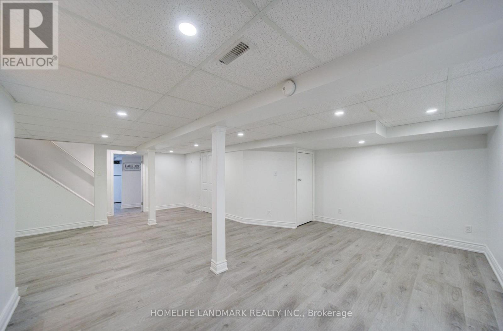 7 Huron Street Property Photo 27