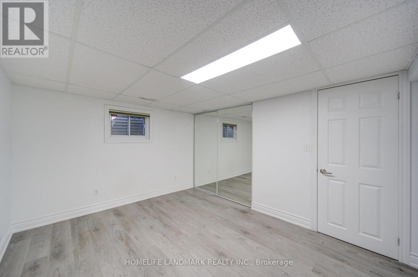7 Huron Street Property Photo 30