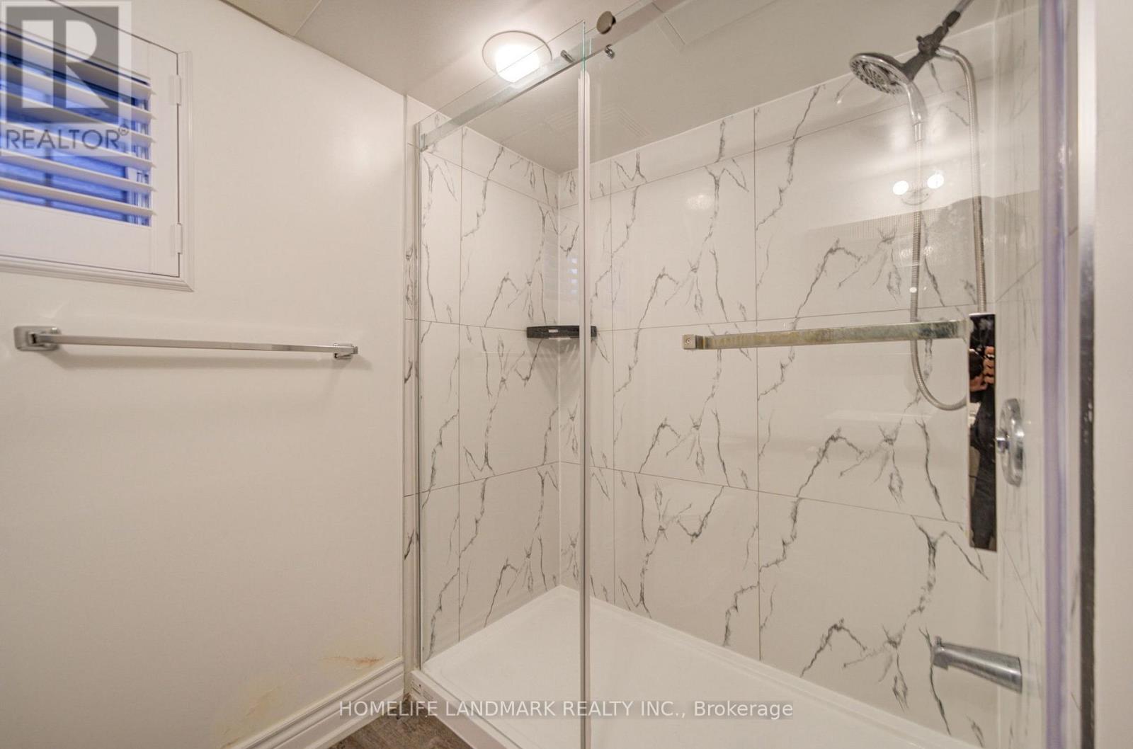 7 Huron Street Property Photo 34