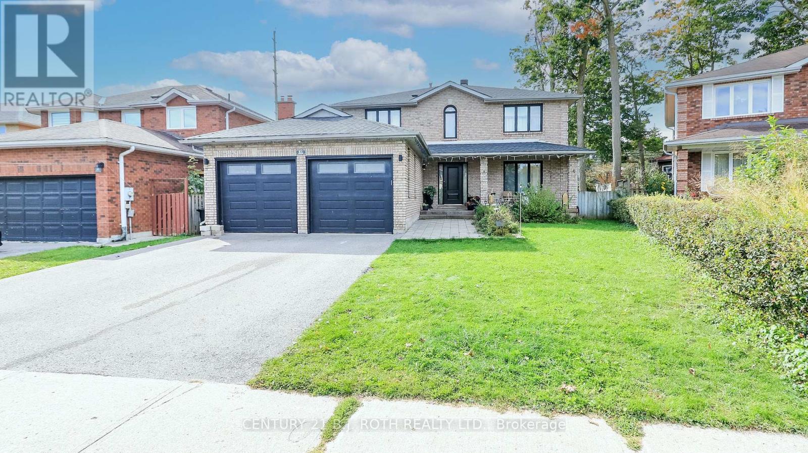 61 Barwick Drive W Property Photo 1