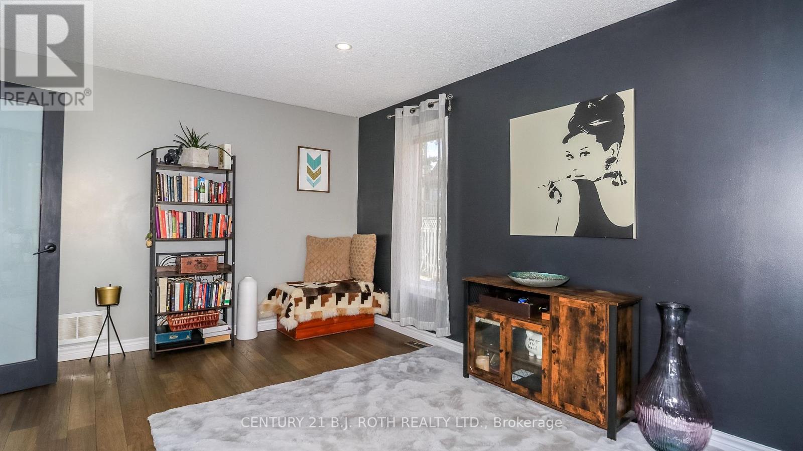 61 Barwick Drive W Property Photo 12