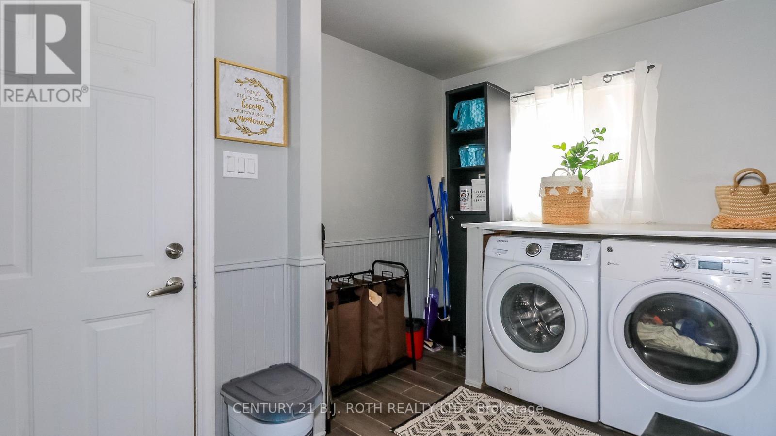 61 Barwick Drive W Property Photo 22