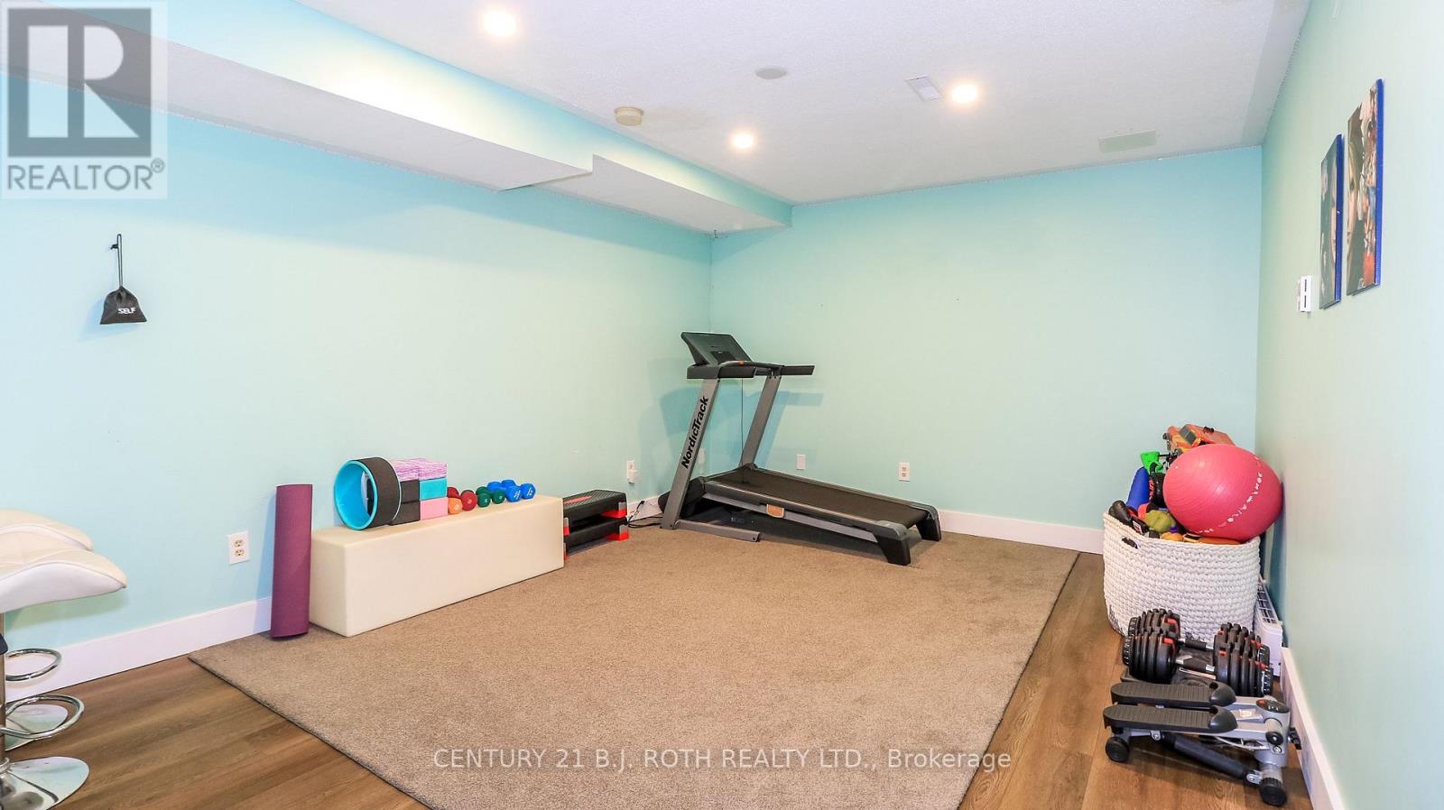 61 Barwick Drive W Property Photo 25
