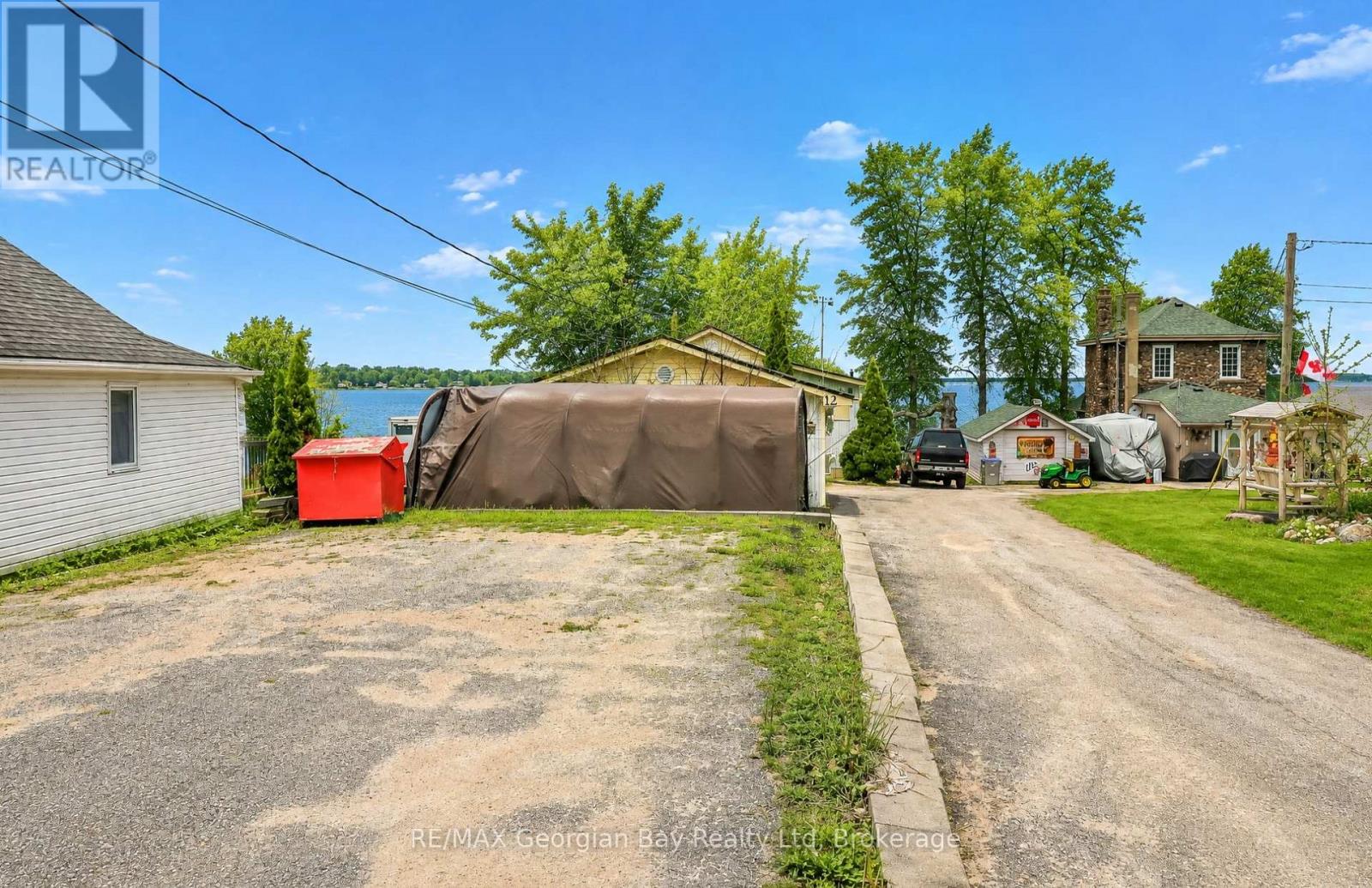 12 Robins Point Road Property Photo 39