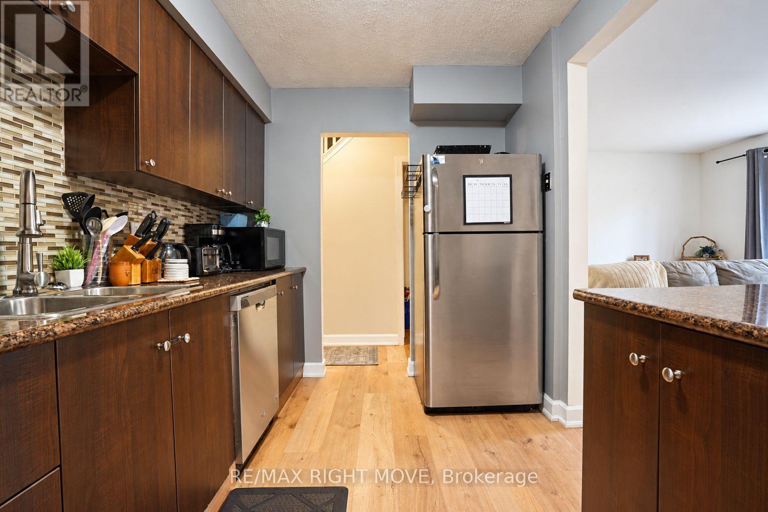 6 - 67 Fittons Road E Property Photo 6