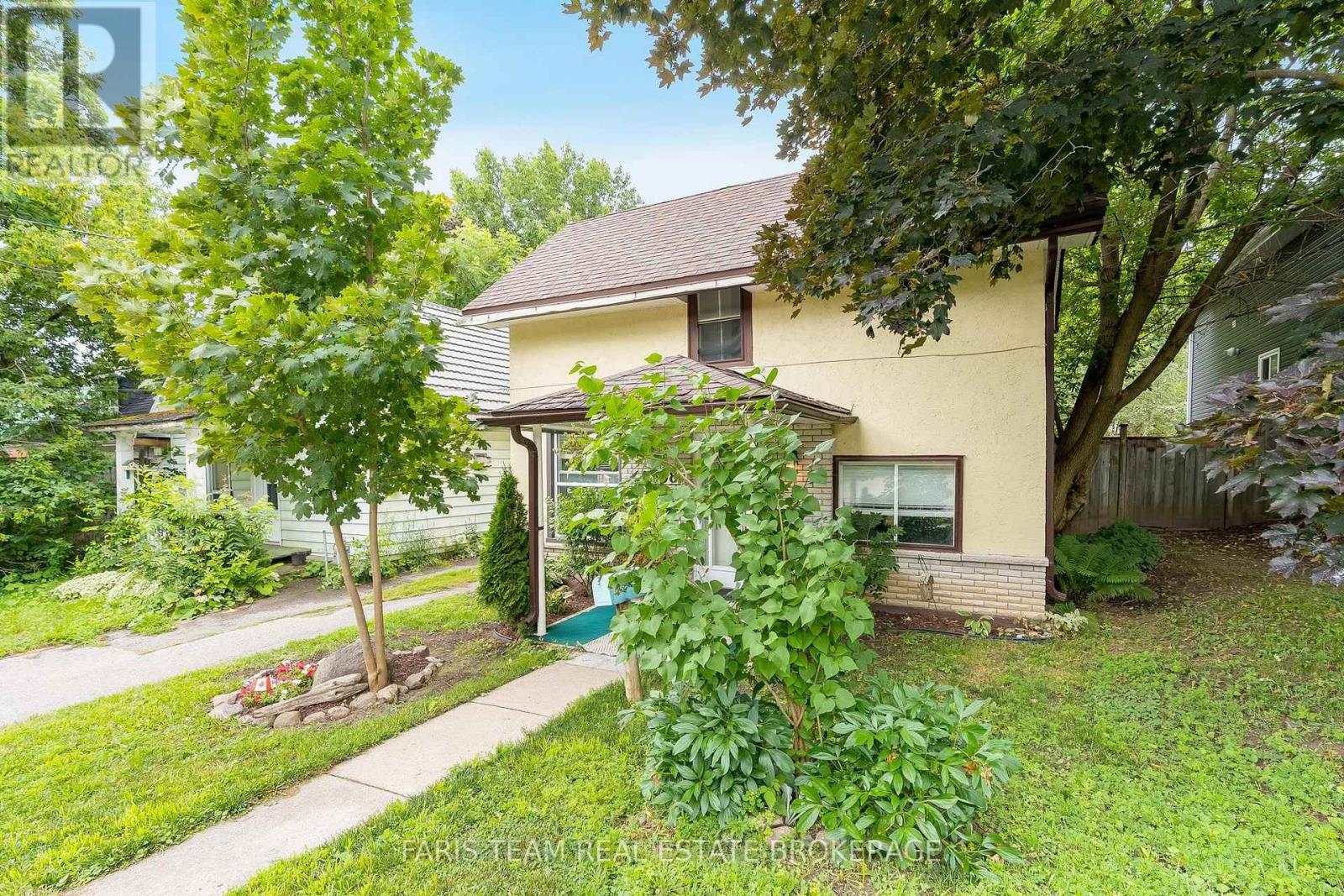 308 Russell Street Property Photo 1