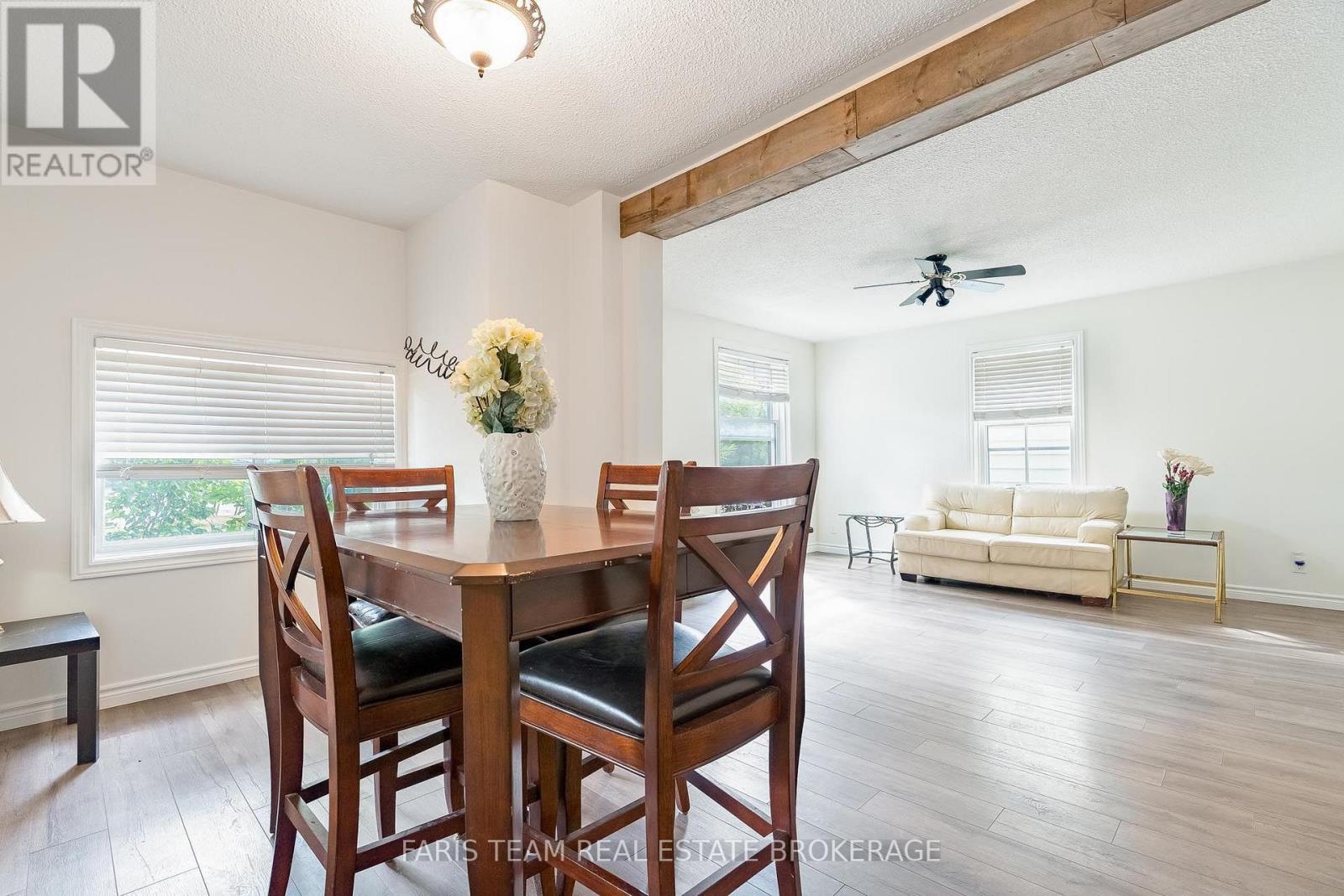 308 Russell Street Property Photo 12