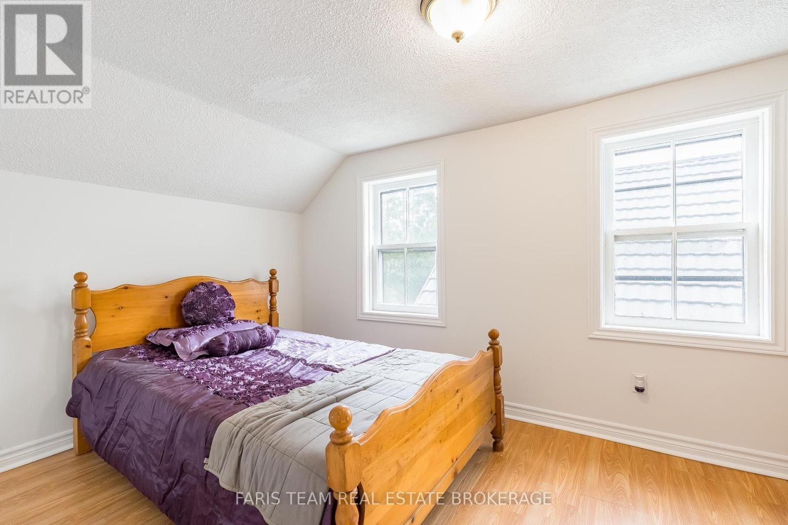 308 Russell Street Property Photo 17