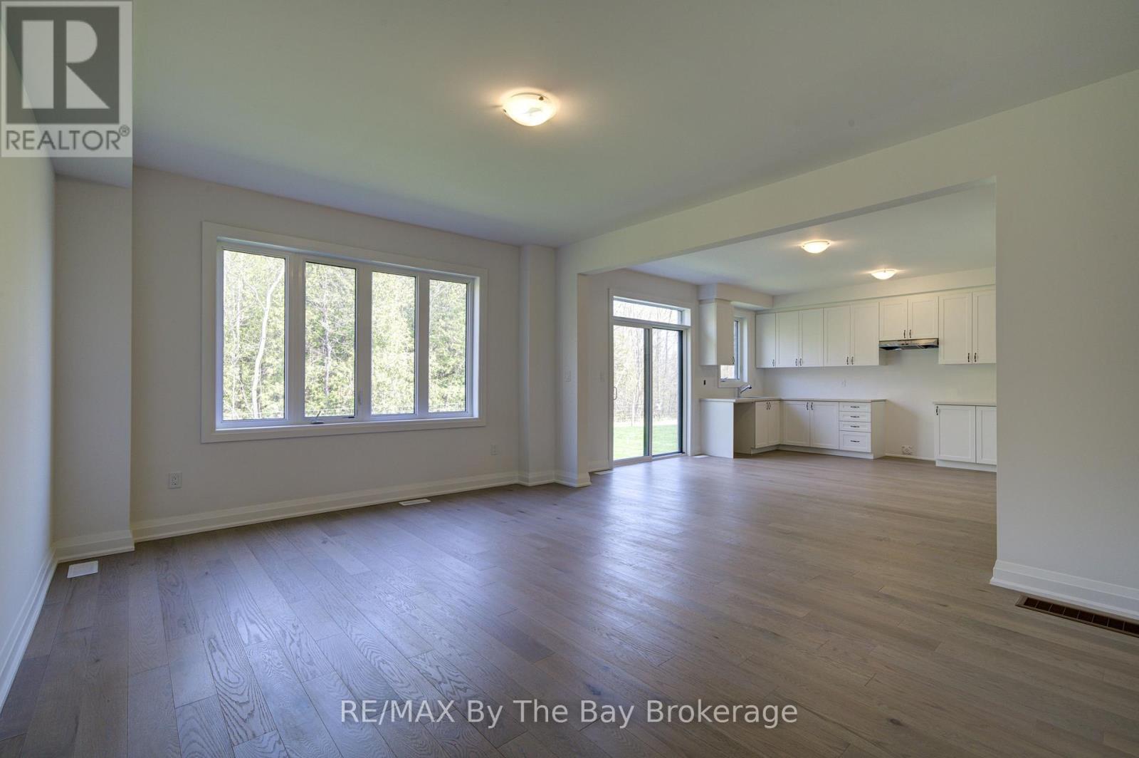 38 Amber Drive Property Photo 9