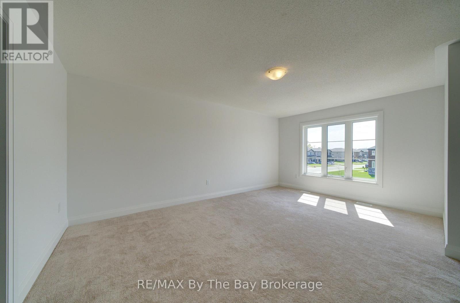 38 Amber Drive Property Photo 24