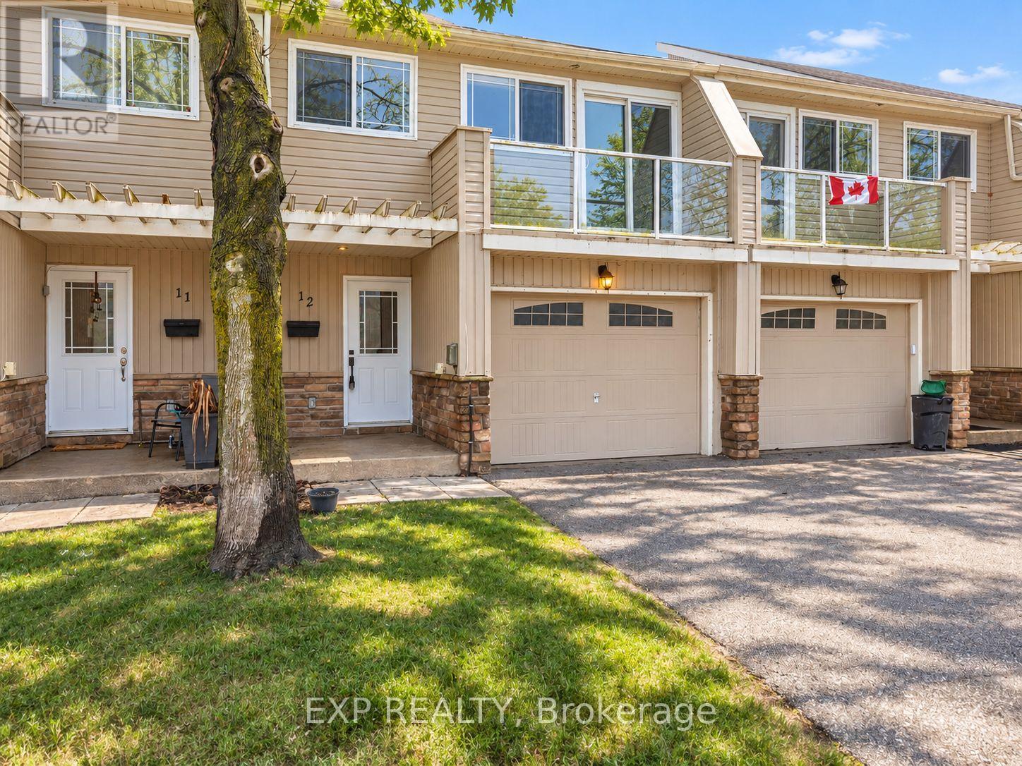 12 - 12 Lankin Boulevard Property Photo 2