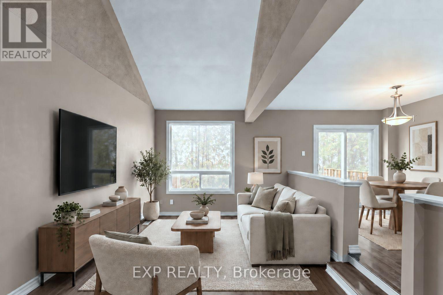 12 - 12 Lankin Boulevard Property Photo 10