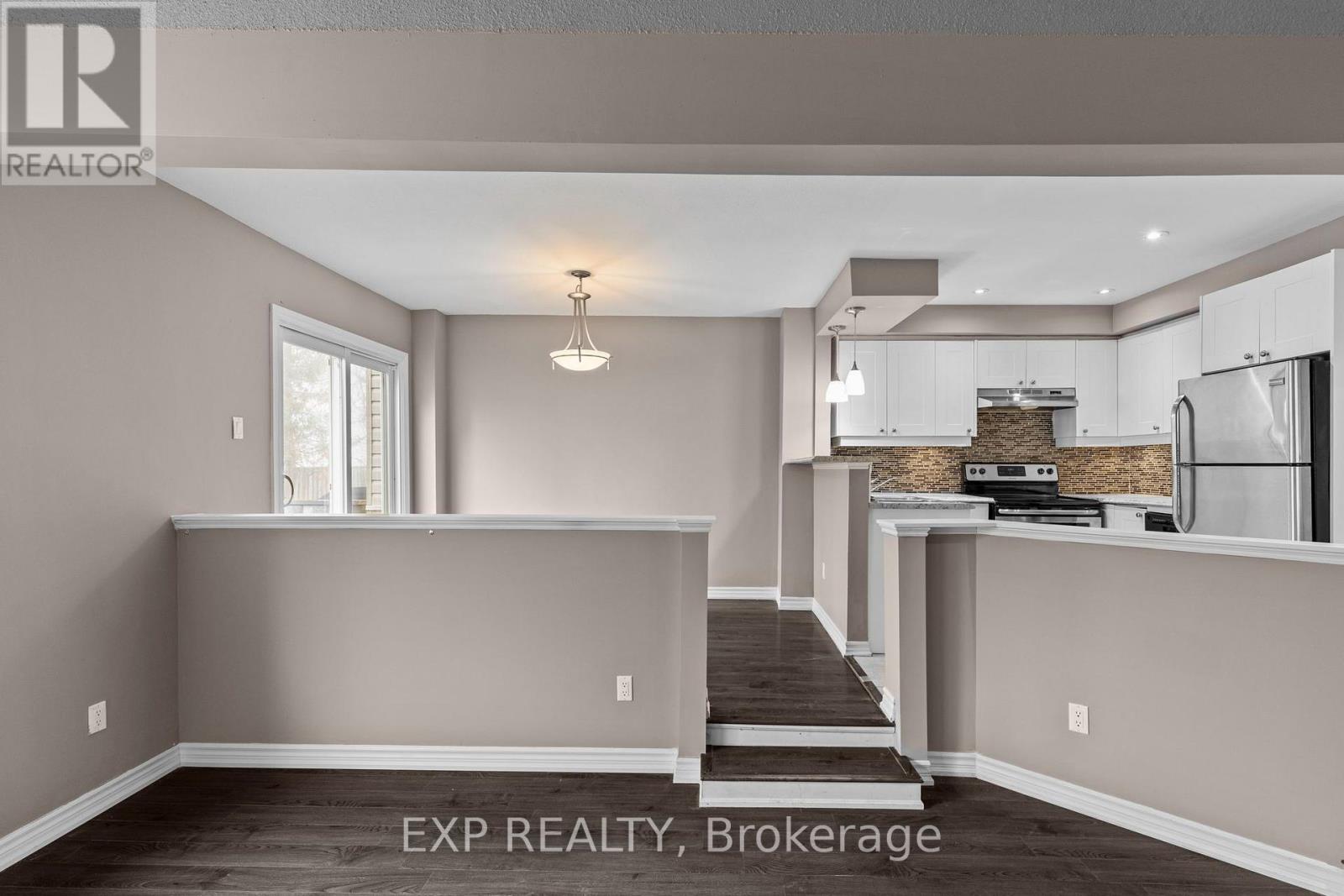 12 - 12 Lankin Boulevard Property Photo 13