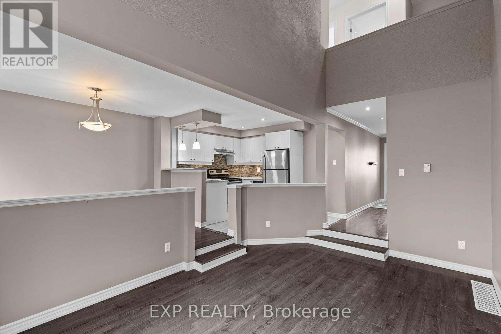 12 - 12 Lankin Boulevard Property Photo 14