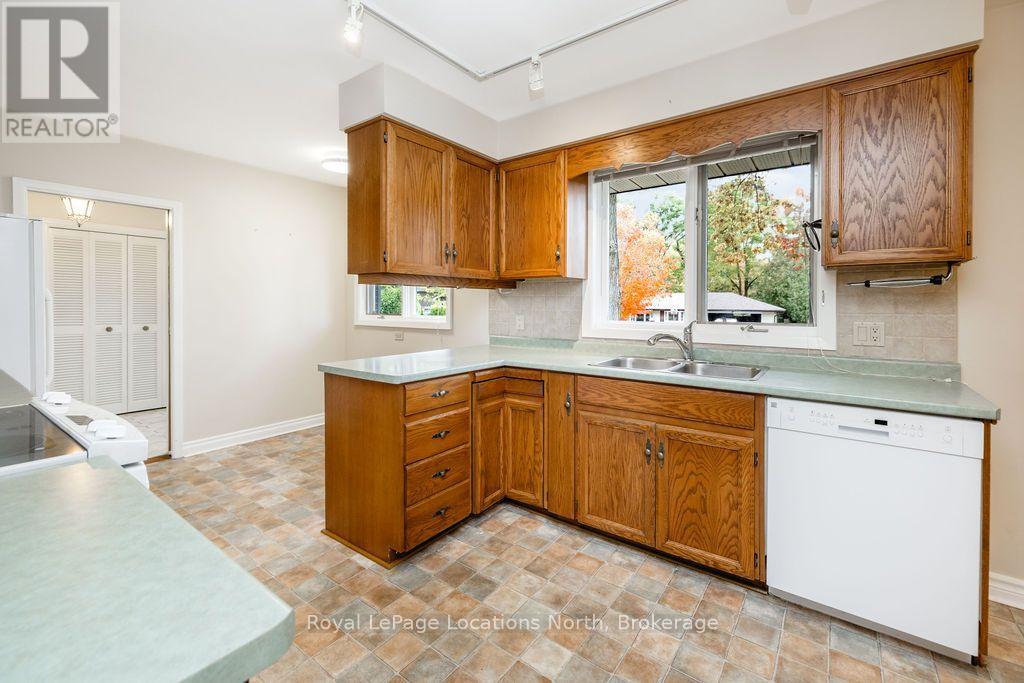 9 Vine Crescent Property Photo 6