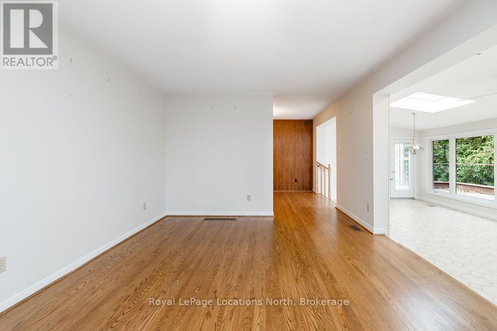 9 Vine Crescent Property Photo 15