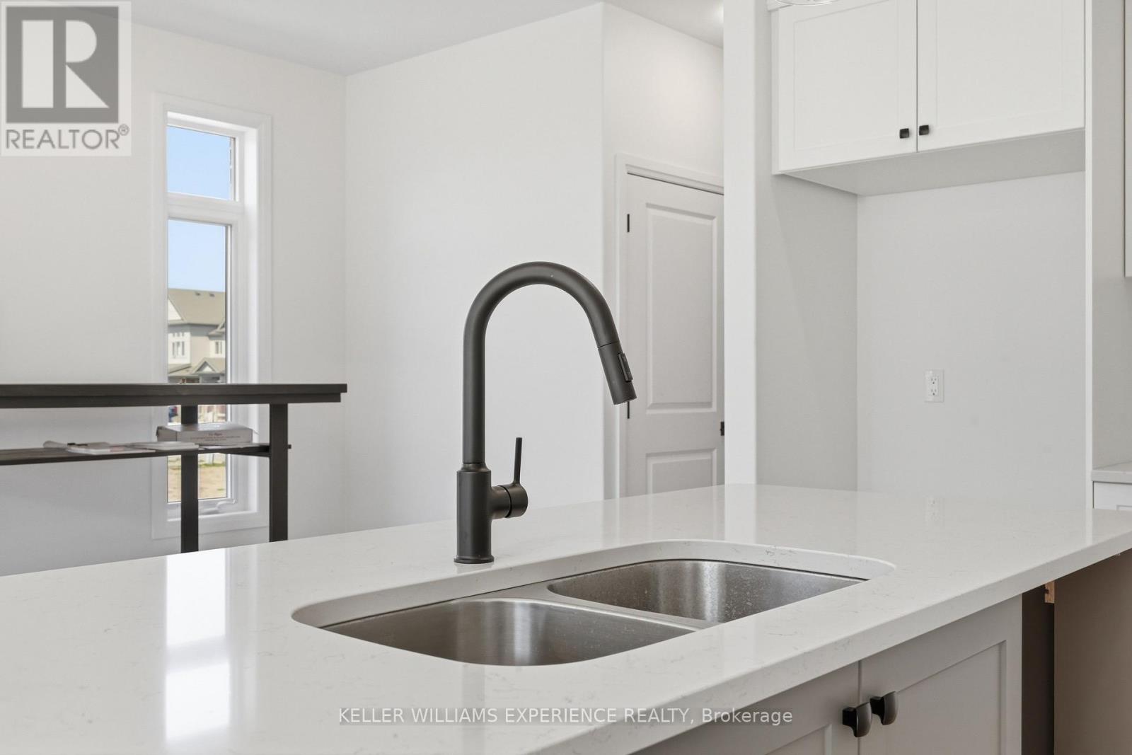 52 Sagewood Avenue Property Photo 14