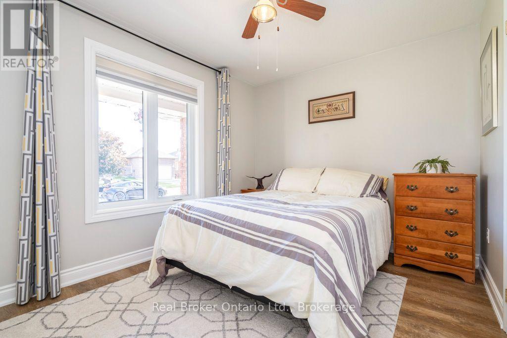 22 Burton Crescent Property Photo 10