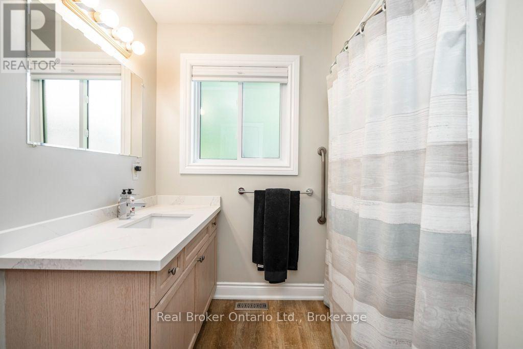 22 Burton Crescent Property Photo 13