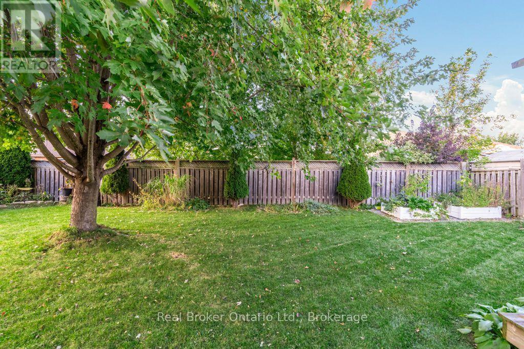 22 Burton Crescent Property Photo 25