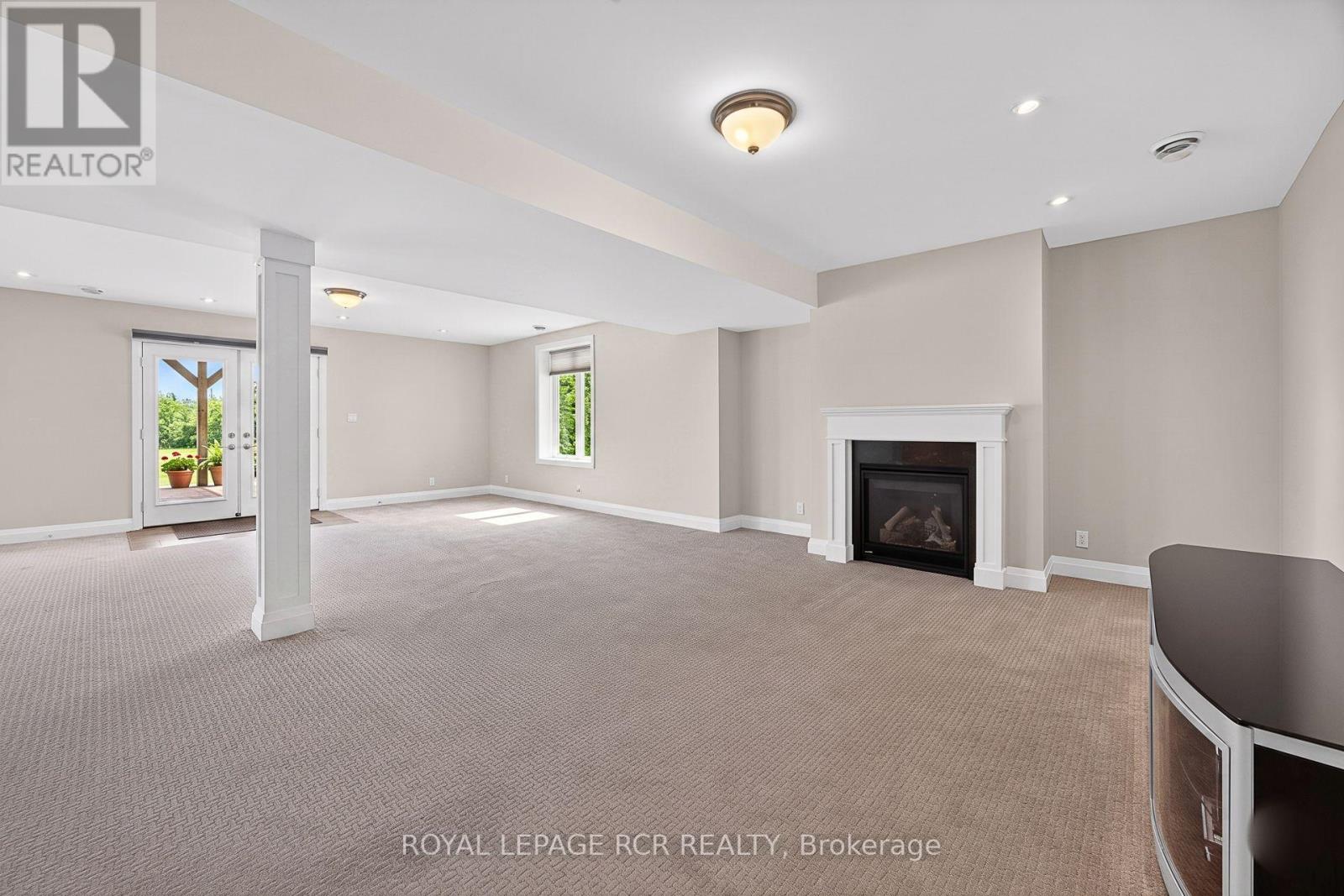 3 Thoroughbred Drive Property Photo 25