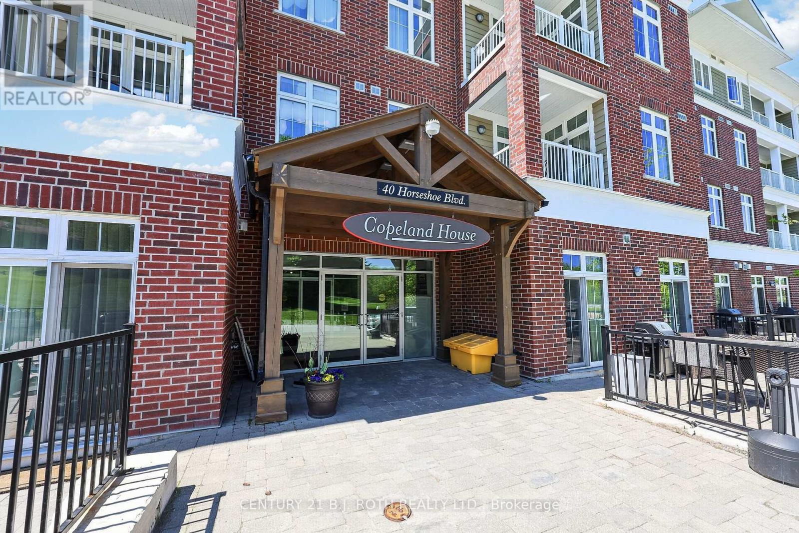 310 - 40 Horseshoe Boulevard Property Photo 2