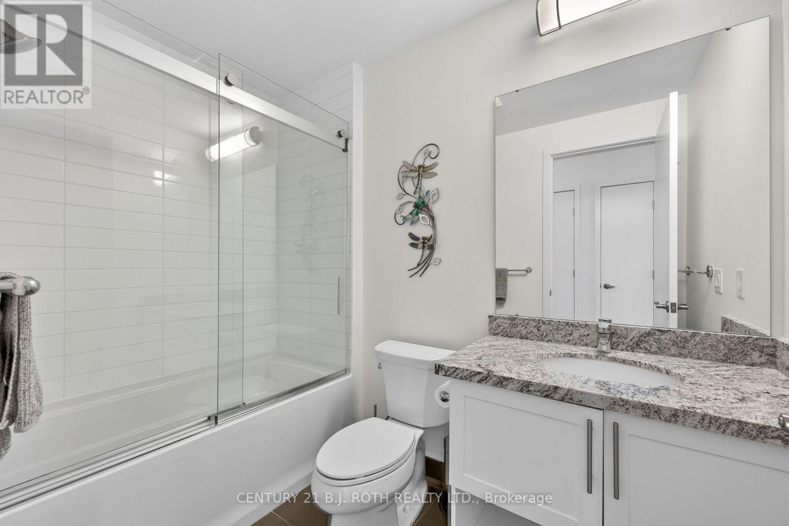 310 - 40 Horseshoe Boulevard Property Photo 18