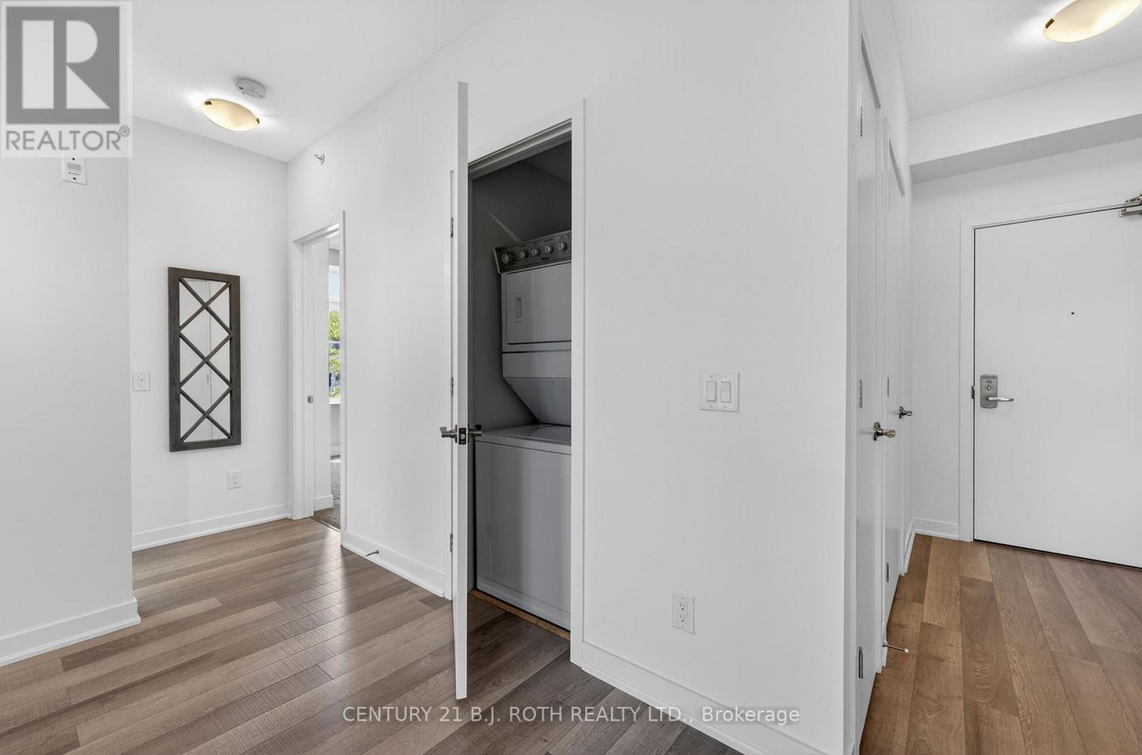 310 - 40 Horseshoe Boulevard Property Photo 19