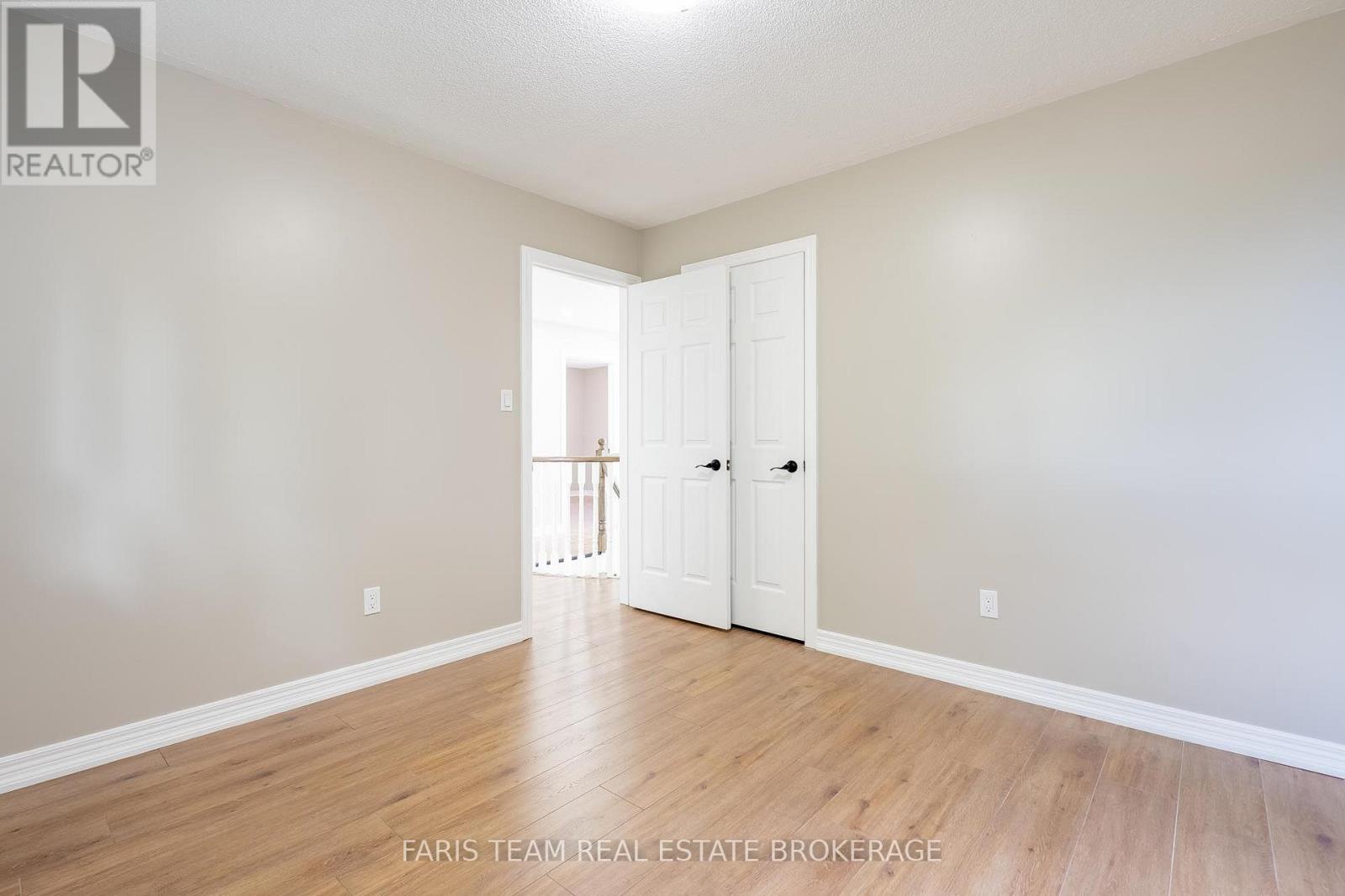 186 Ferndale Drive S Property Photo 25