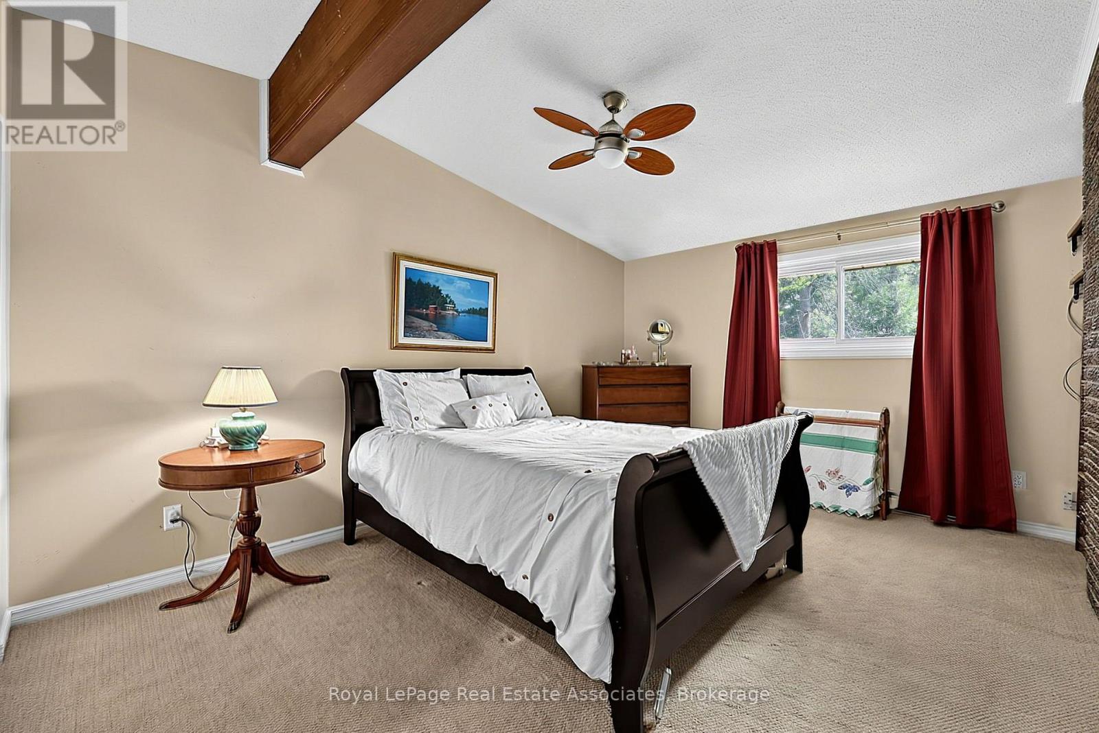408 Mooney Crescent Property Photo 17