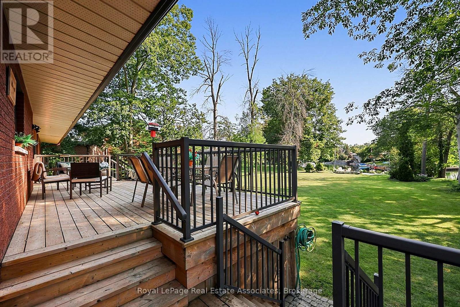 408 Mooney Crescent Property Photo 32