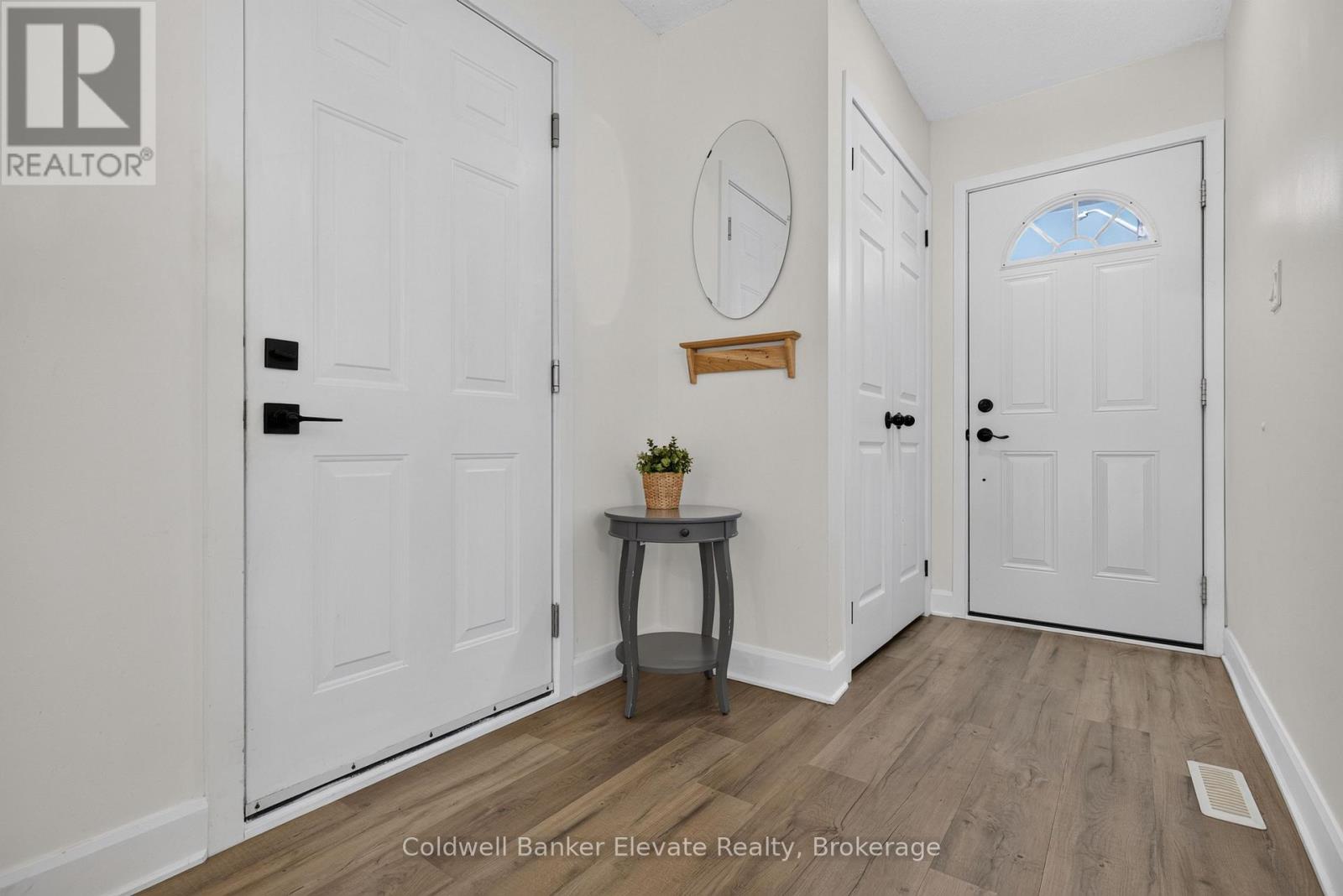15 Nakiska Court Property Photo 4