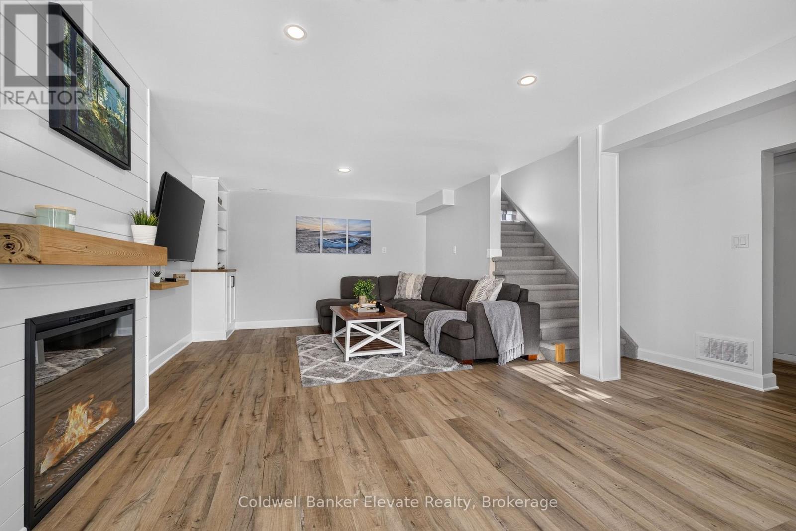 15 Nakiska Court Property Photo 26