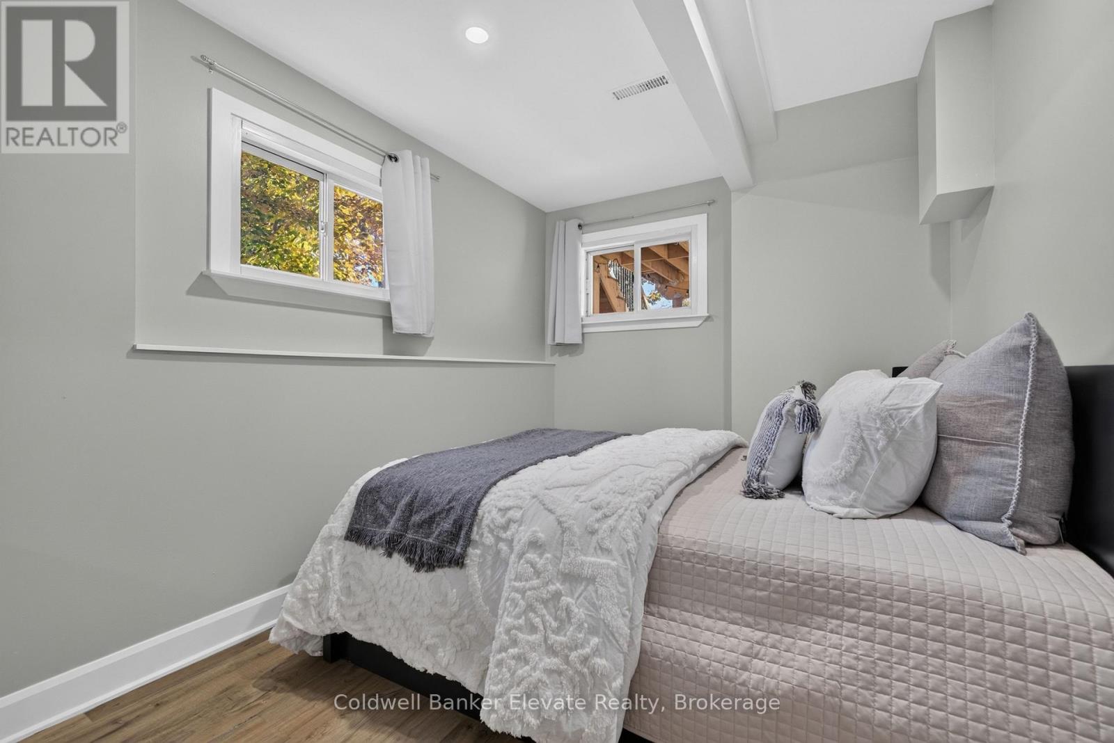 15 Nakiska Court Property Photo 31