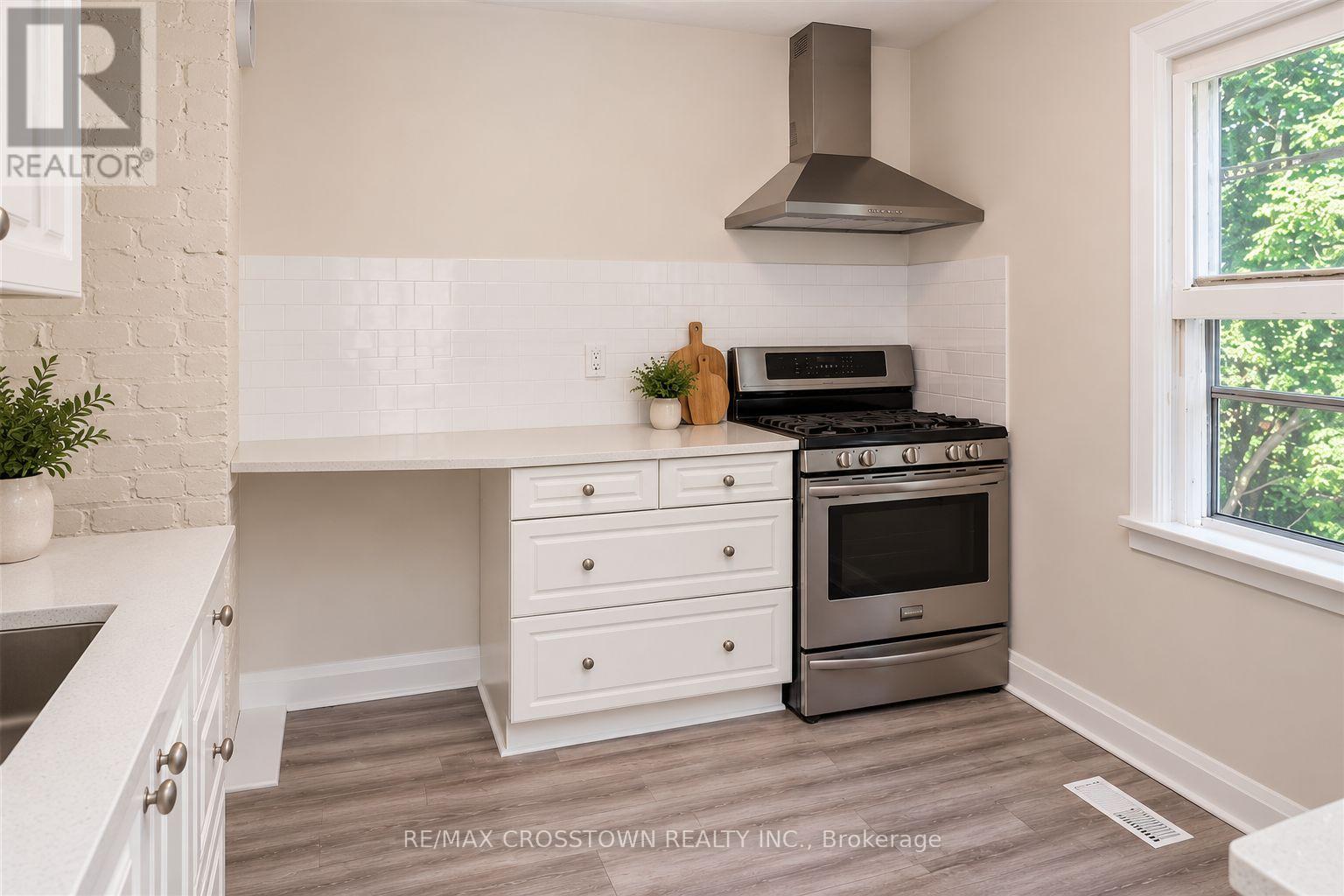1 - 64 Bleeker Street Property Photo 7