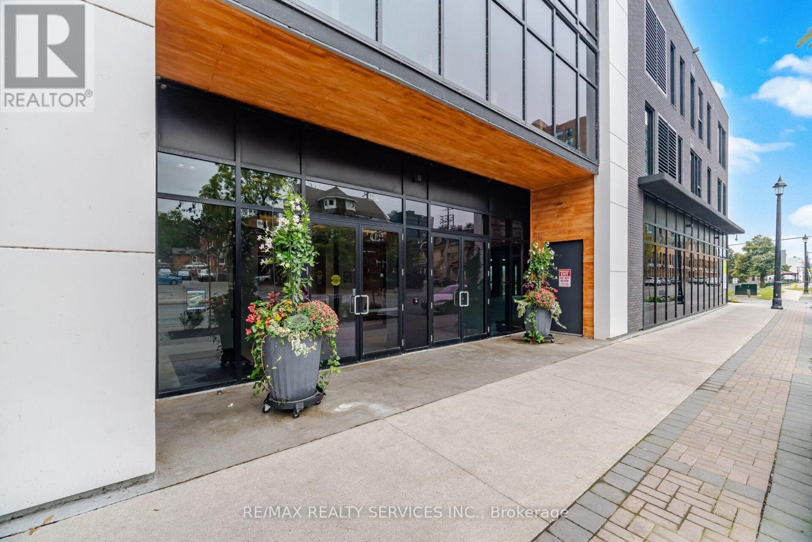 620 - 185 Dunlop Street E Property Photo 2