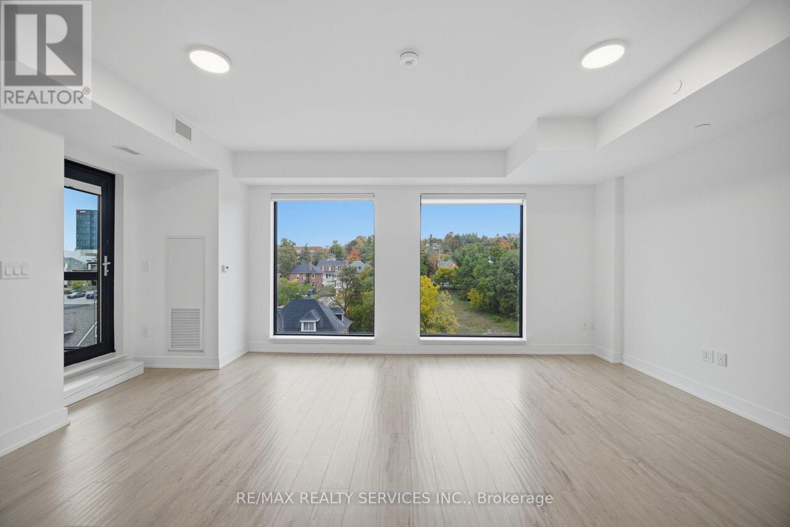 620 - 185 Dunlop Street E Property Photo 13