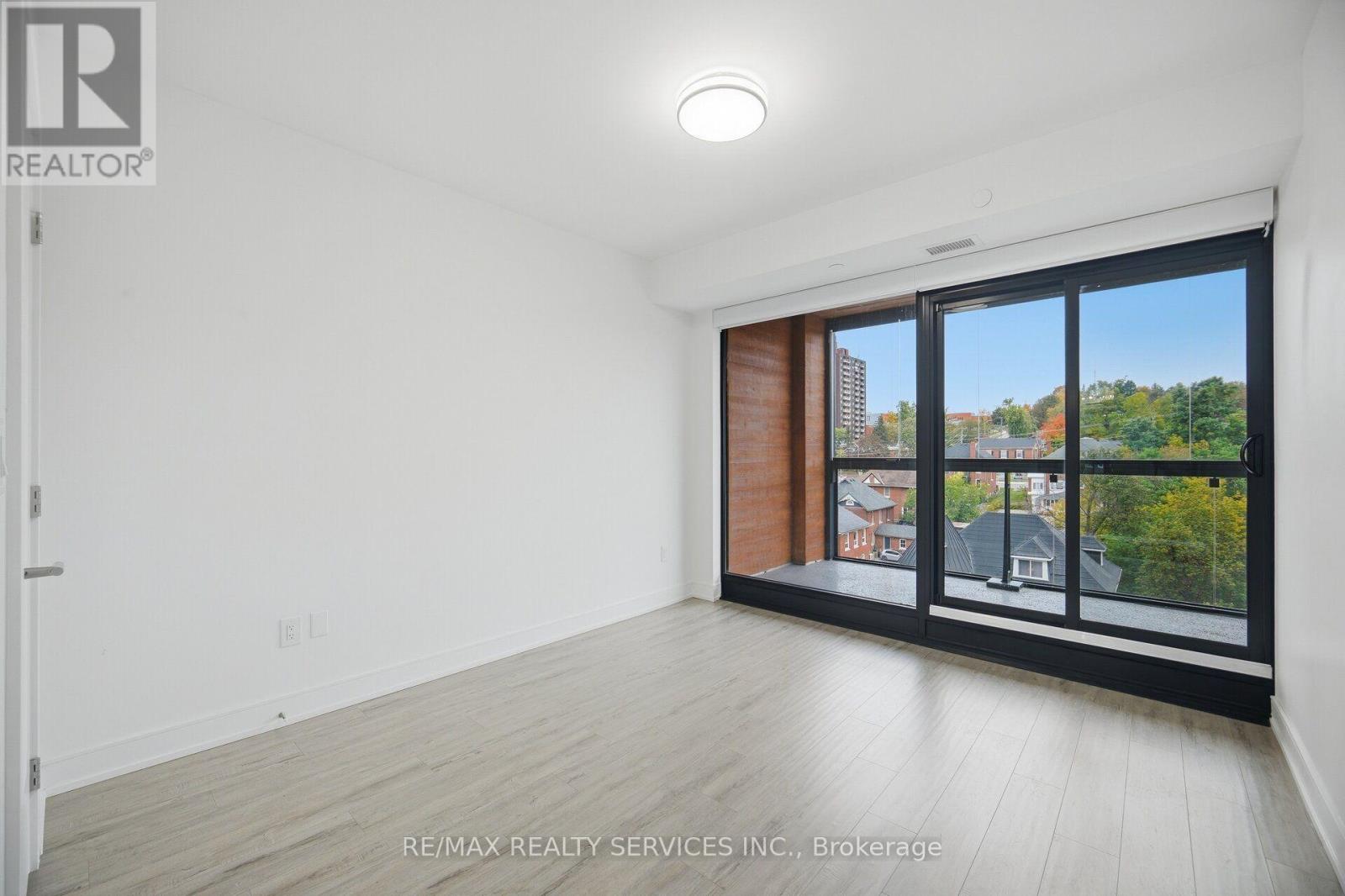 620 - 185 Dunlop Street E Property Photo 18
