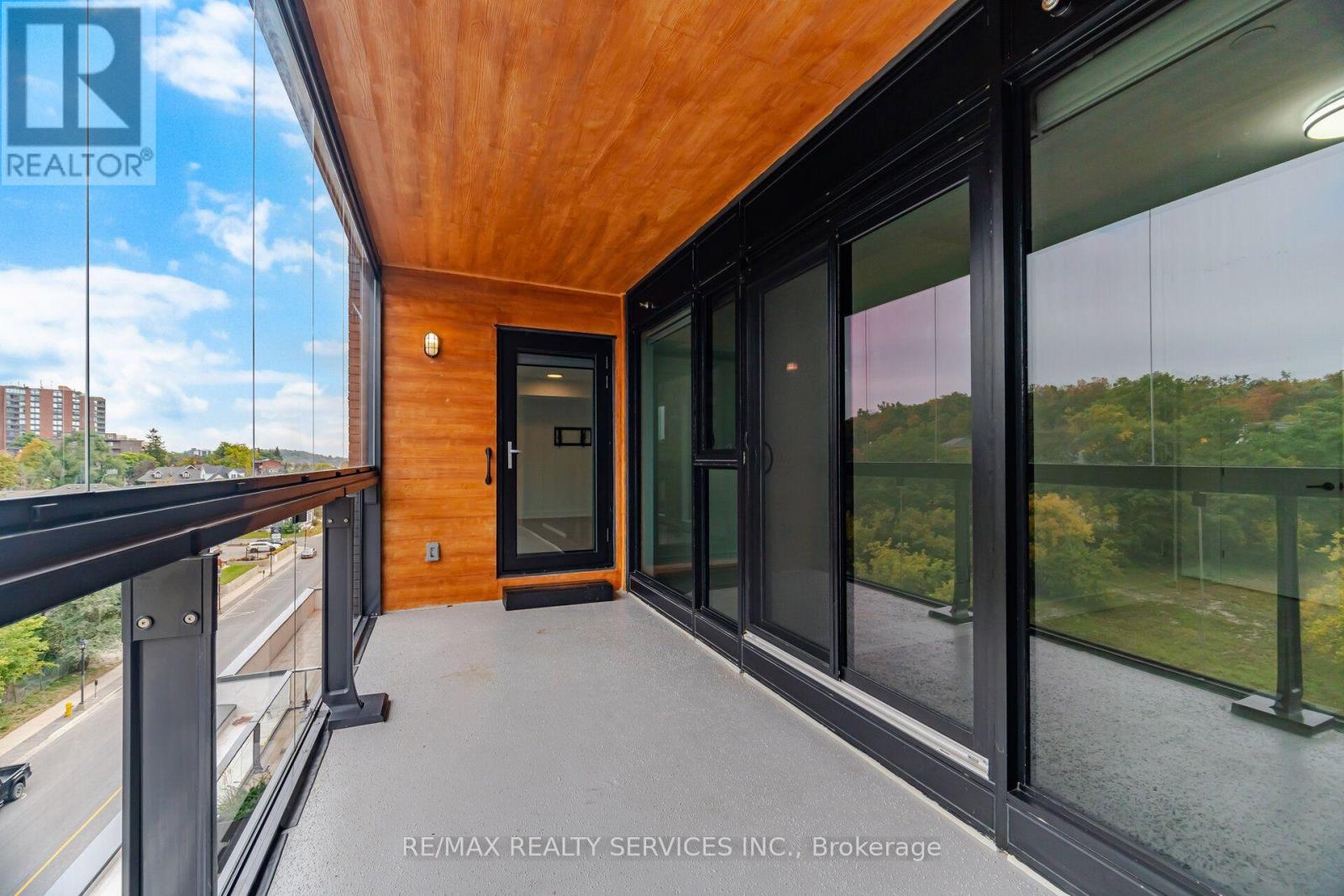 620 - 185 Dunlop Street E Property Photo 28