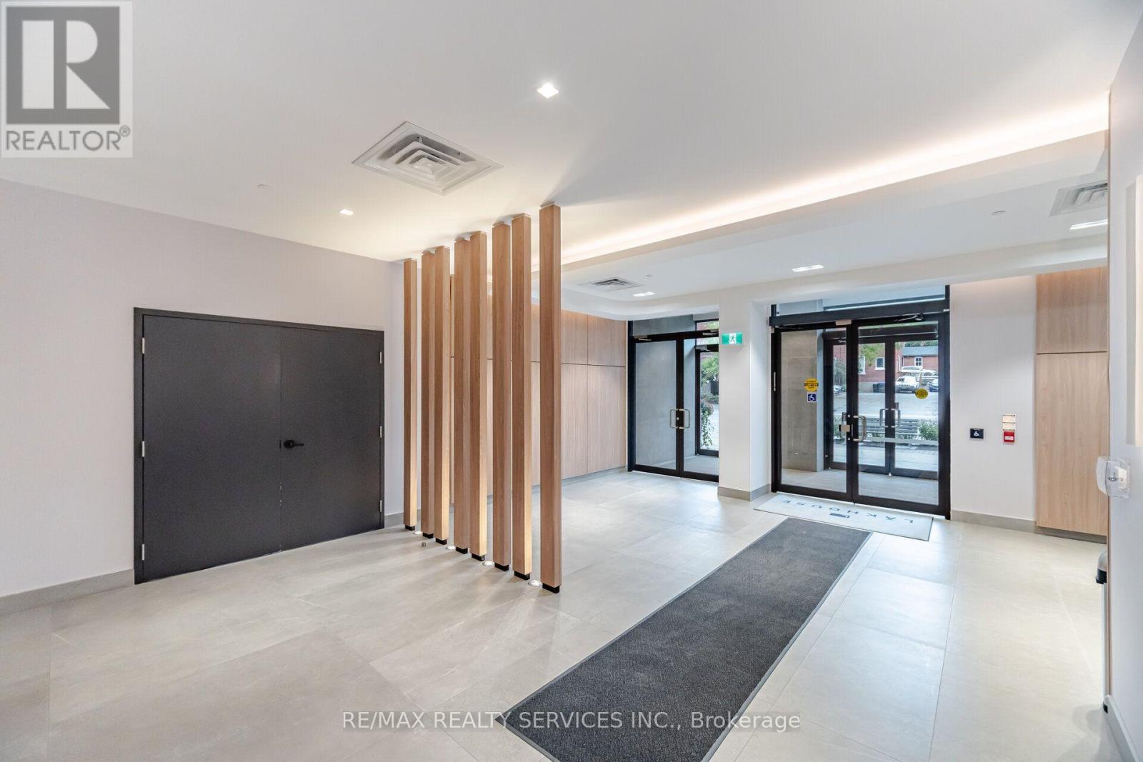 620 - 185 Dunlop Street E Property Photo 44