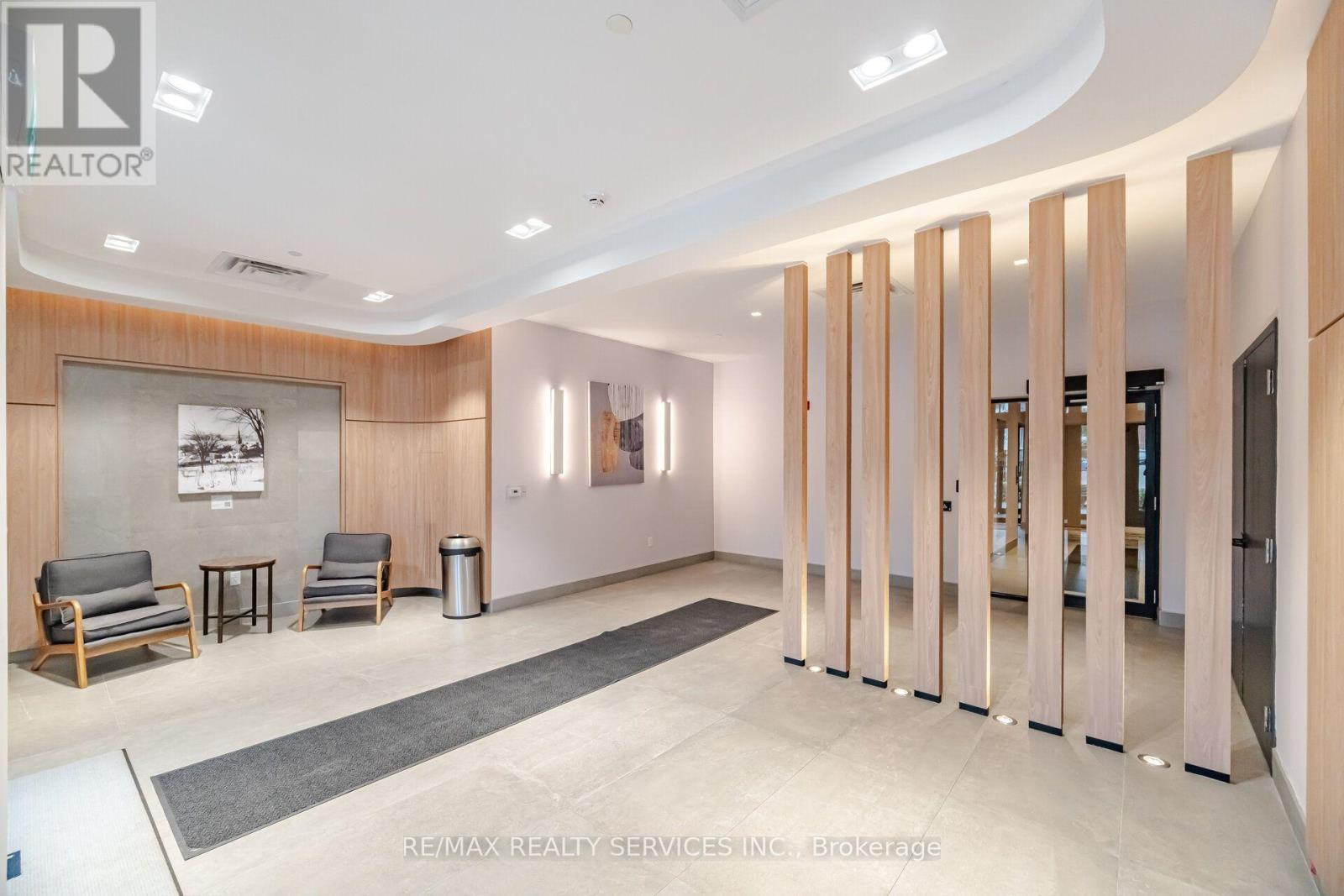 620 - 185 Dunlop Street E Property Photo 45