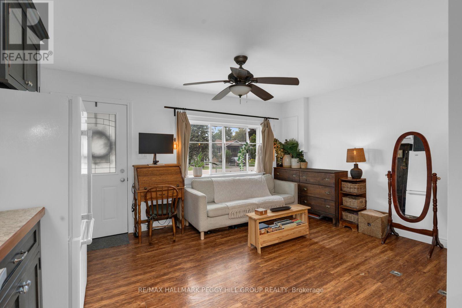 93 Bond Street Property Photo 3