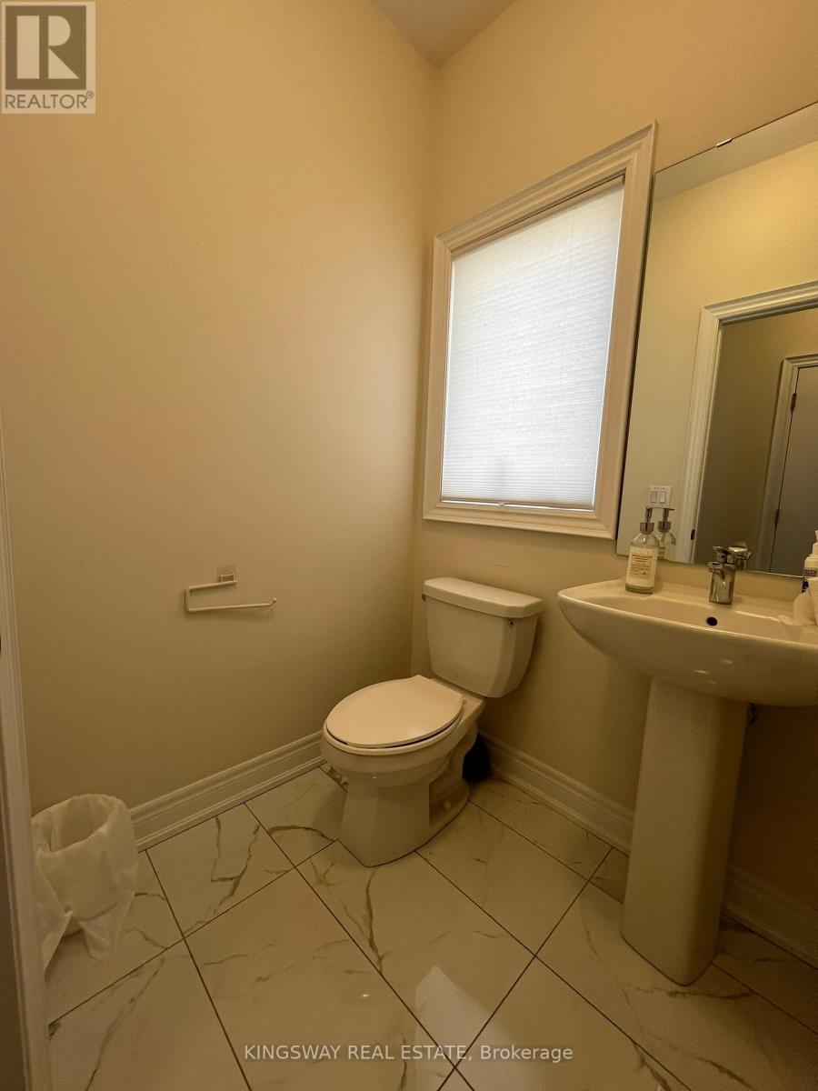 255 Atkinson Street Property Photo 12
