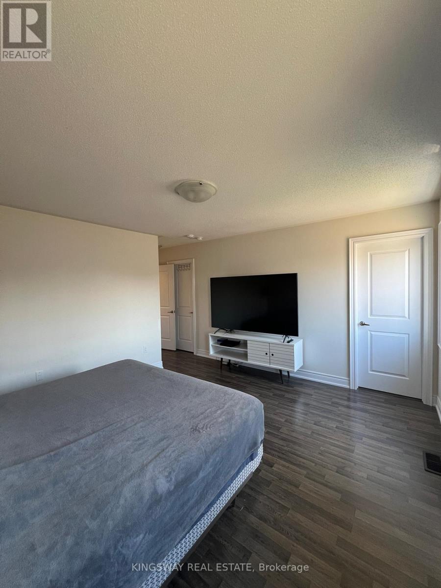 255 Atkinson Street Property Photo 20