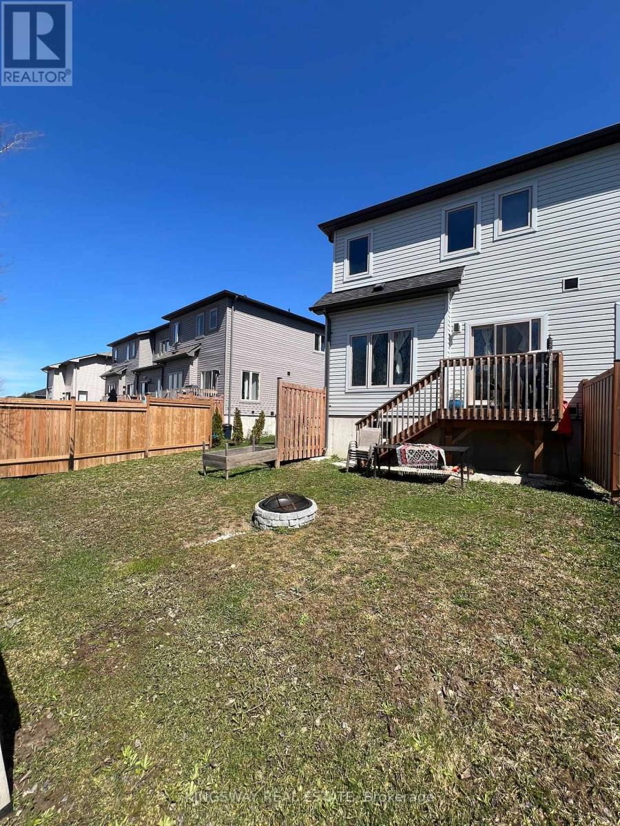 255 Atkinson Street Property Photo 32