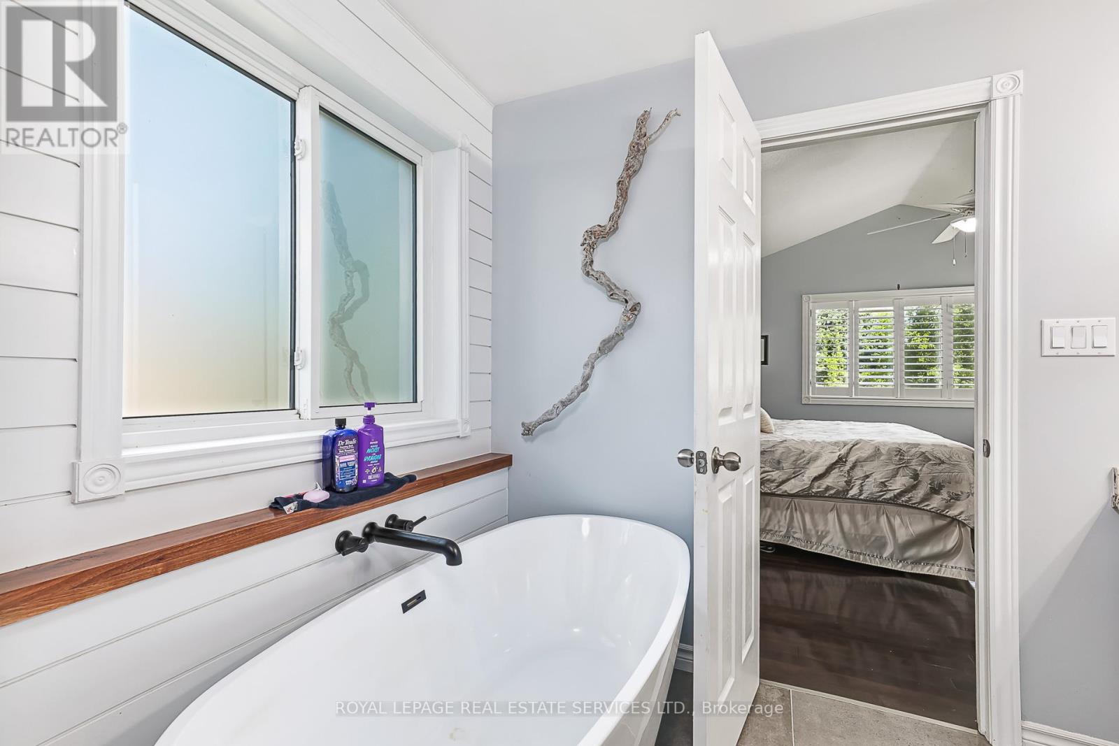 2 Alexandra Lane Property Photo 10