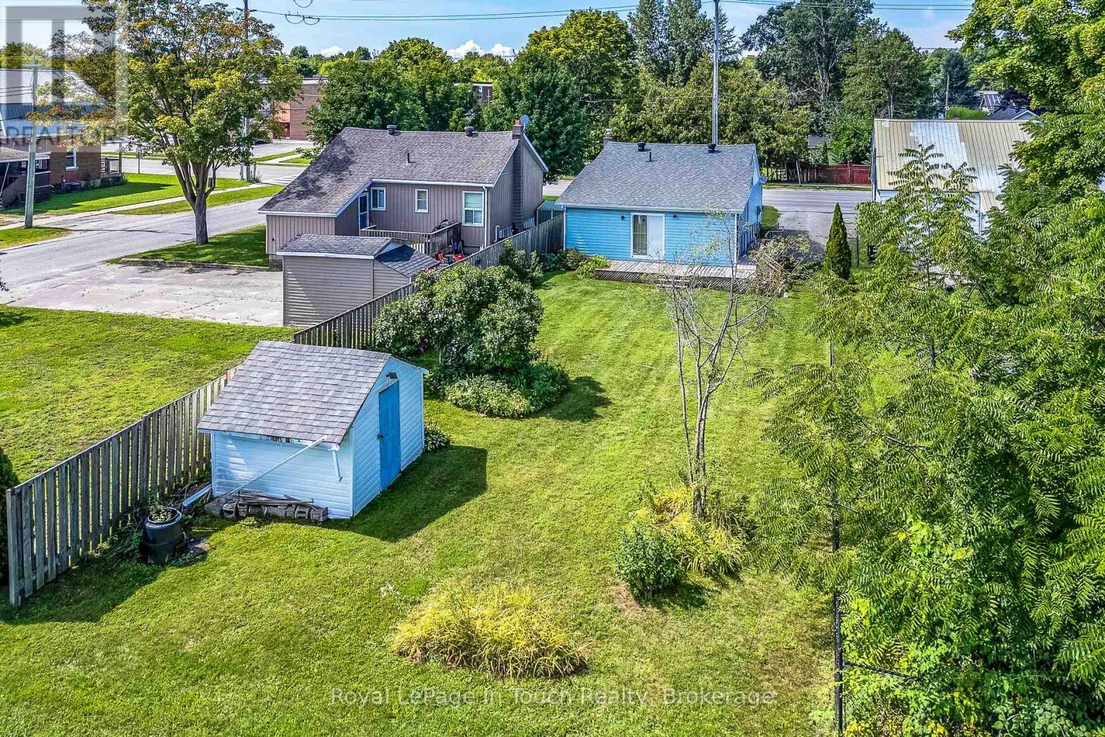 323 William Street Property Photo 17