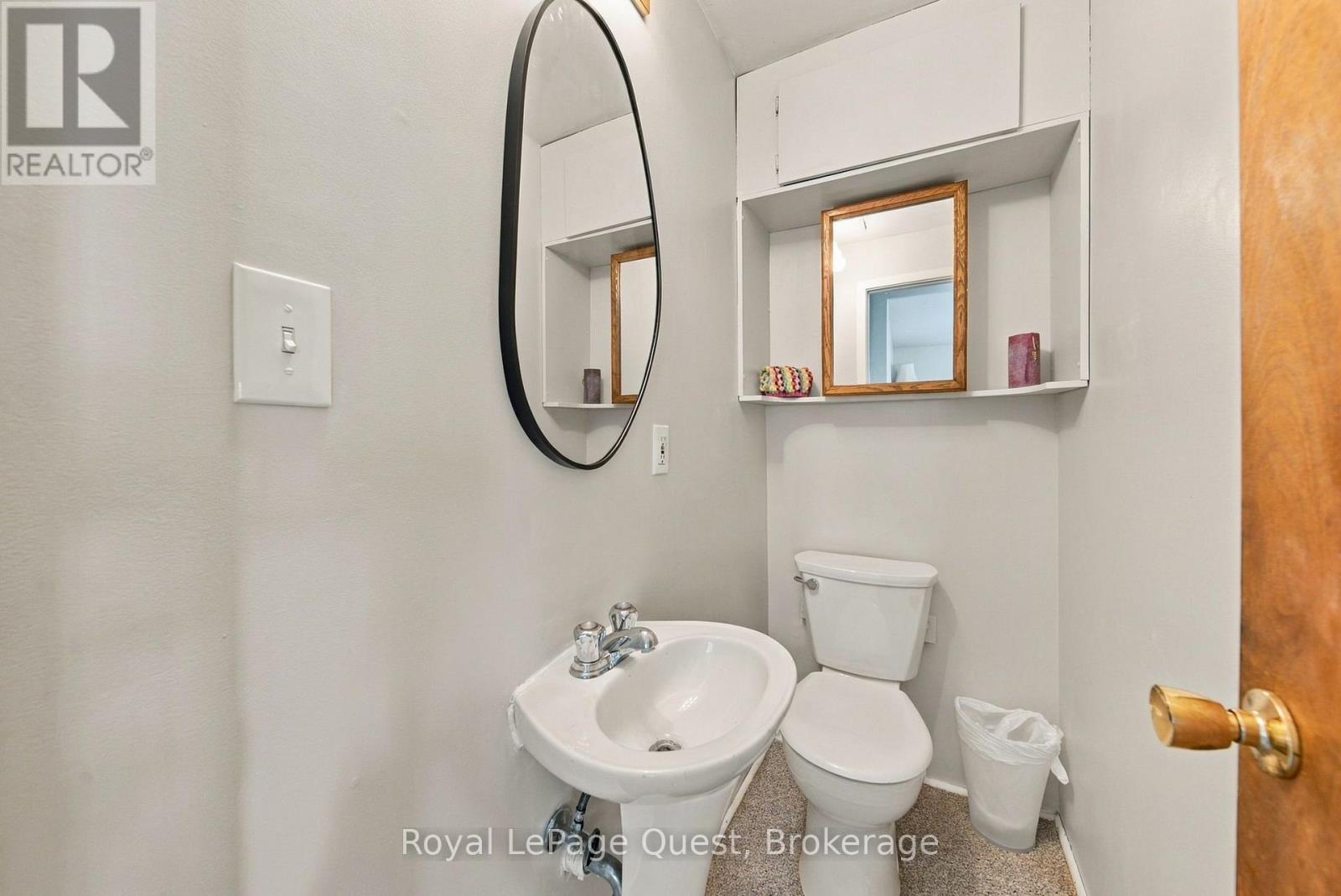 148 Coldwater Road W Property Photo 12