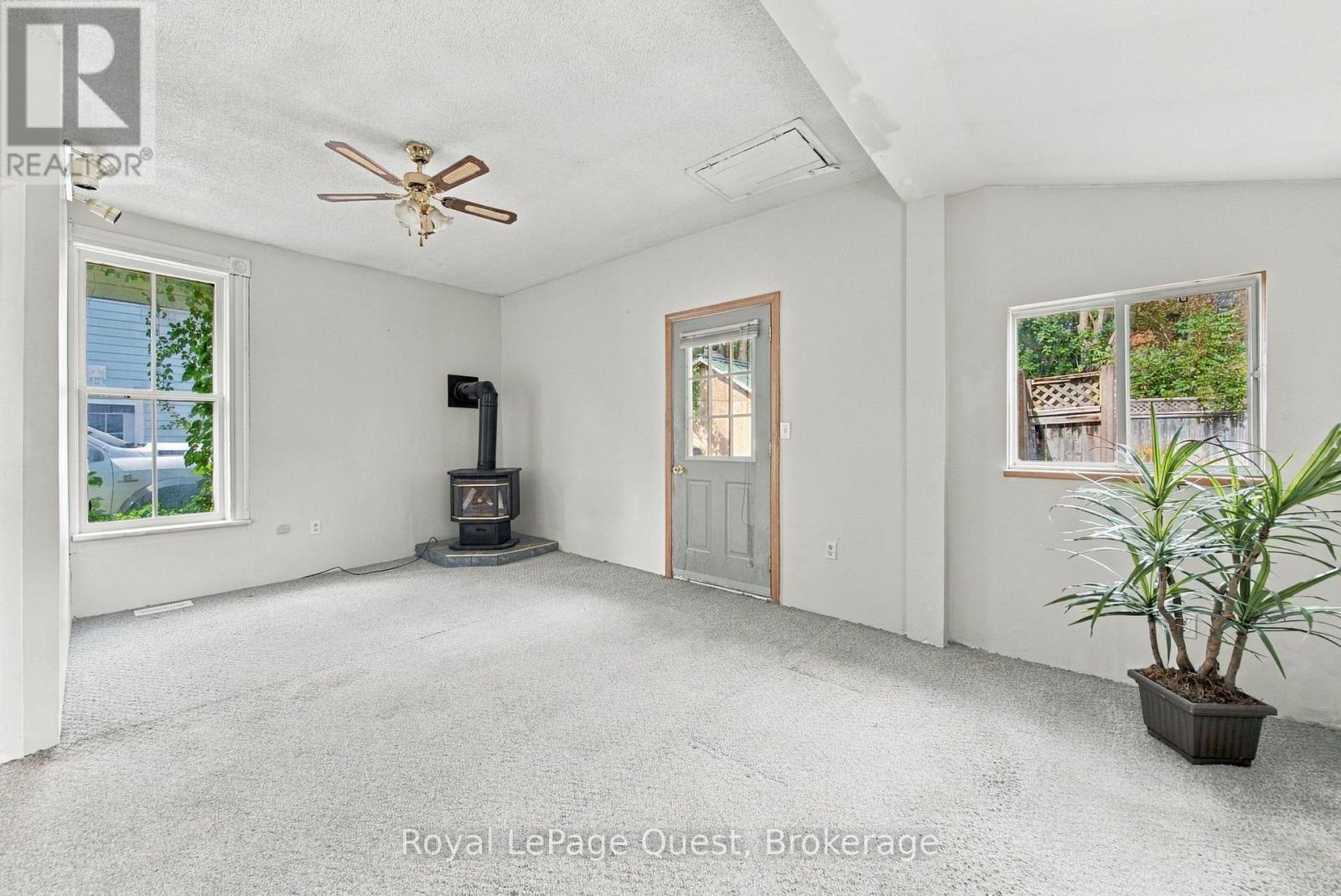 148 Coldwater Road W Property Photo 13
